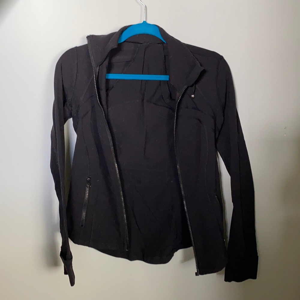 Black lulu lemon zip up jacket